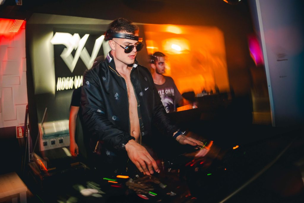dj-pumped